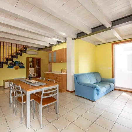 House Smeraldo By World *